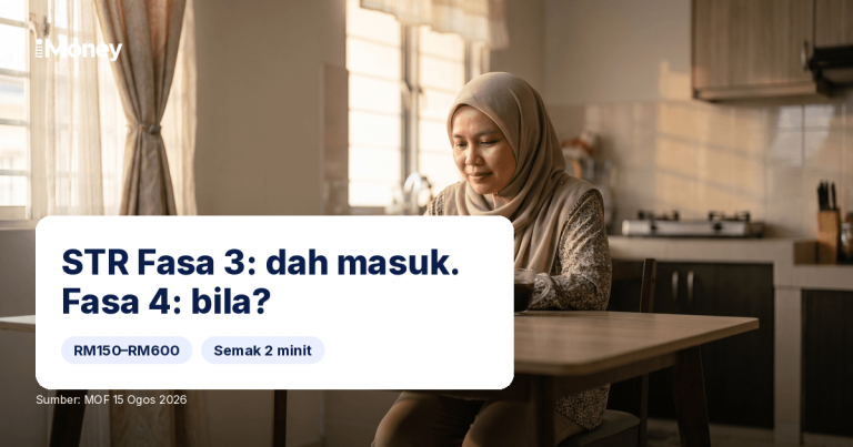 Seorang ibu Malaysia sedang menyemak status pembayaran STR pada telefon bimbitnya di meja dapur pada waktu pagi, hub iMoney STR 2026